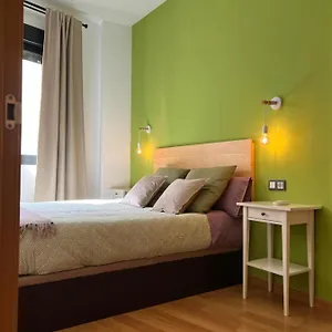 Apartment Amazing In The Heart Of Pool & Free Parking, Málaga
